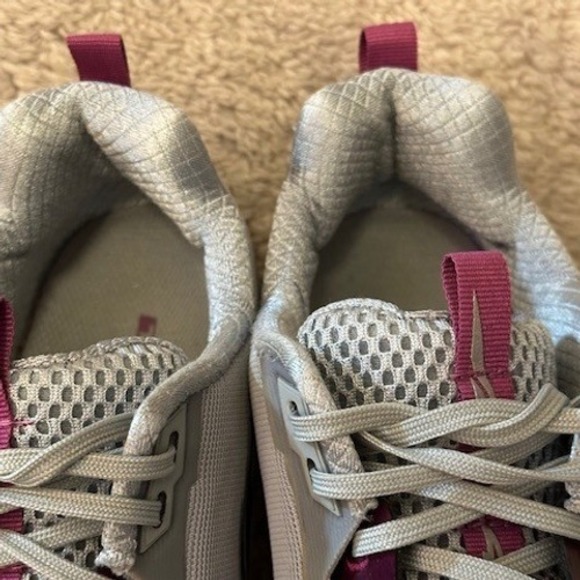 Altra Torin 5 Women's Gray Black Pink Zero Drop Running Shoes Sneakers Size 10 - Picture 9 of 11